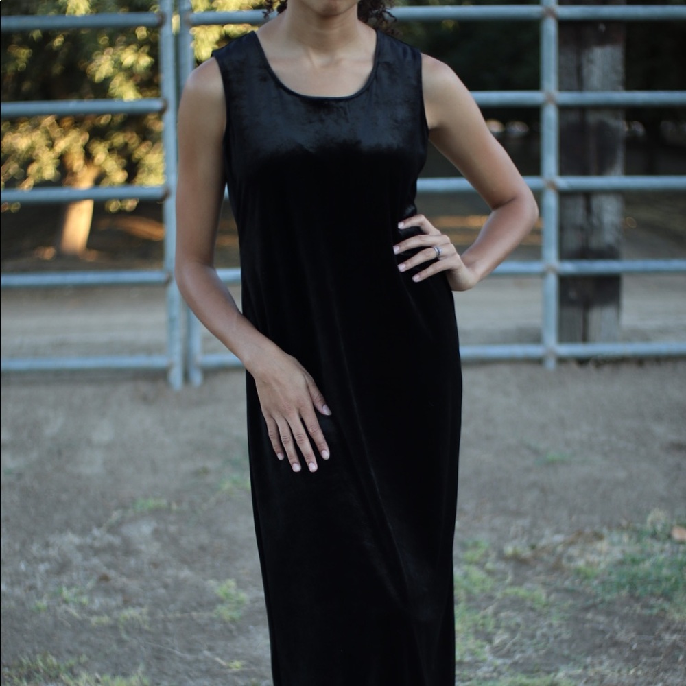 Black velvet long sleeveless dress